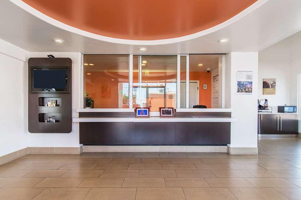 Studio 6 Victorville - Apple Valley Інтер'єр фото